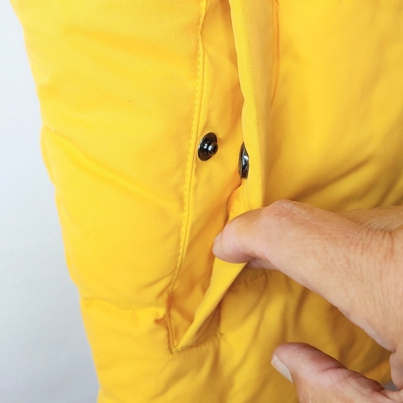 St. John's Bay puffer vest. Blue and yellow, Small - Picture 7 of 7
